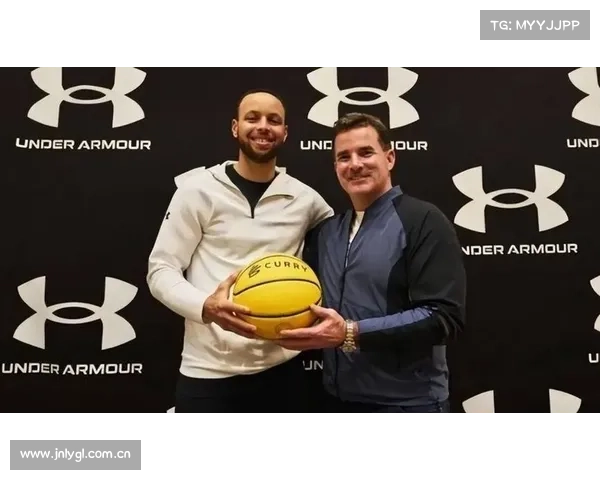 耐克签署史上最大NBA球衣赞助合约 十年合作刷新纪录 耐克签署史上最大NBA球衣赞助合约 十年合作刷新纪录